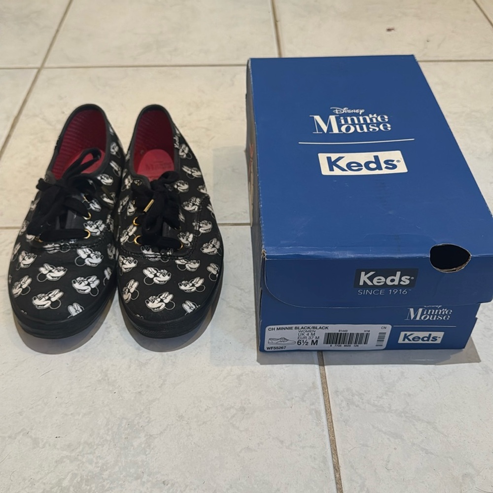 Vans Disney Minnie Mouse Black size 6.5 Woman